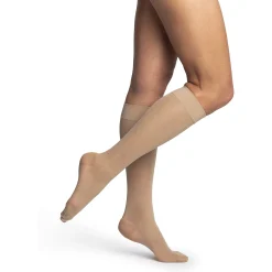 Dynaven Sheer Women's Knee High 15-20 mmHg