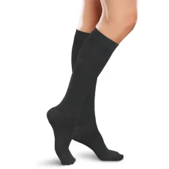 Therafirm® Ease Opaque Women's Knee High 15-20 mmHg, Chevron